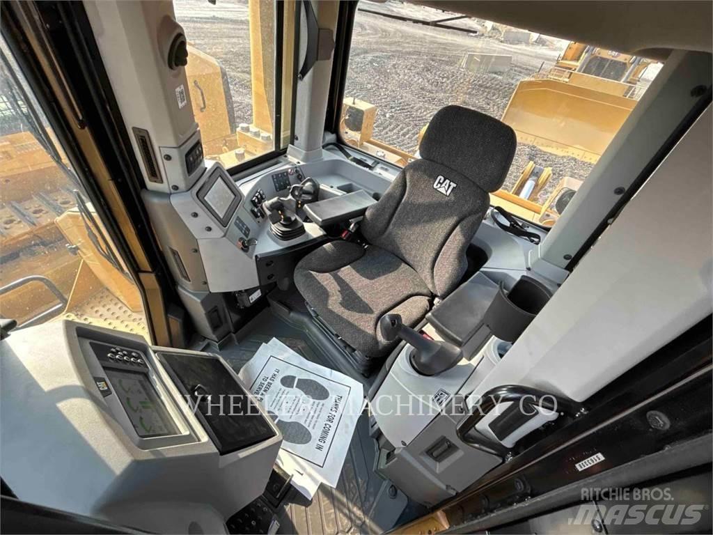 CAT D8 SU Гусеничні бульдозери