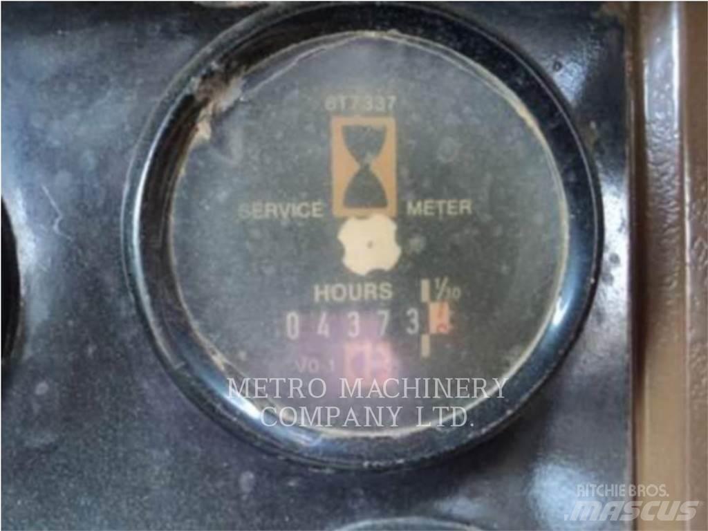 CAT D8L Гусеничні бульдозери