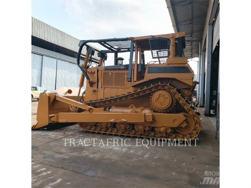 CAT D8N Гусеничні бульдозери