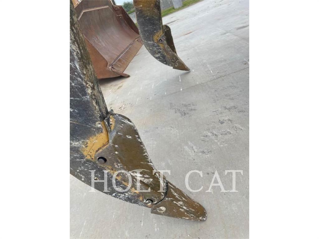 CAT D8T Гусеничні бульдозери