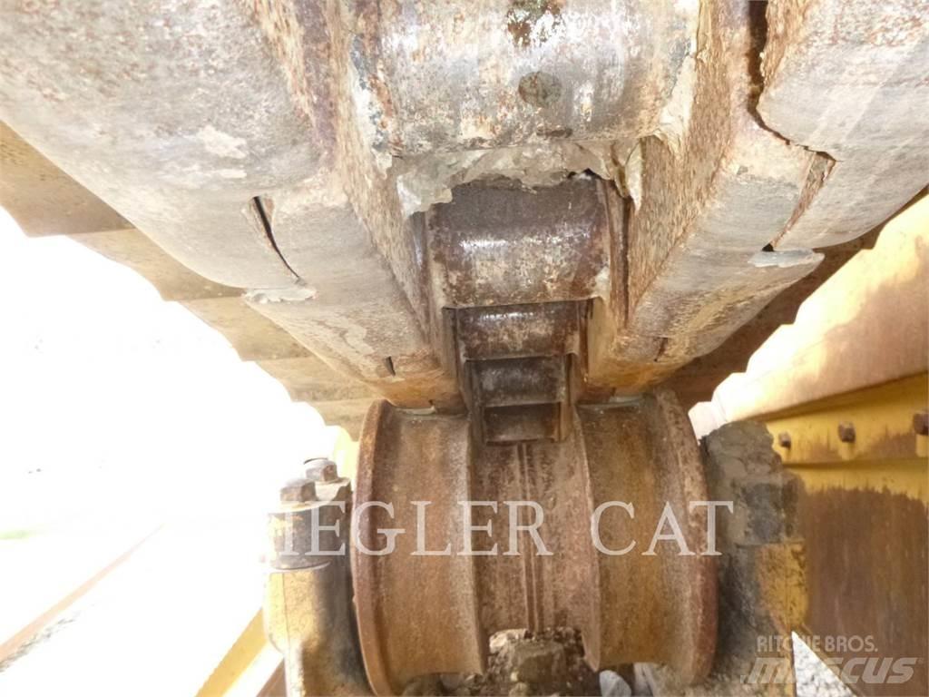 CAT D8T Гусеничні бульдозери