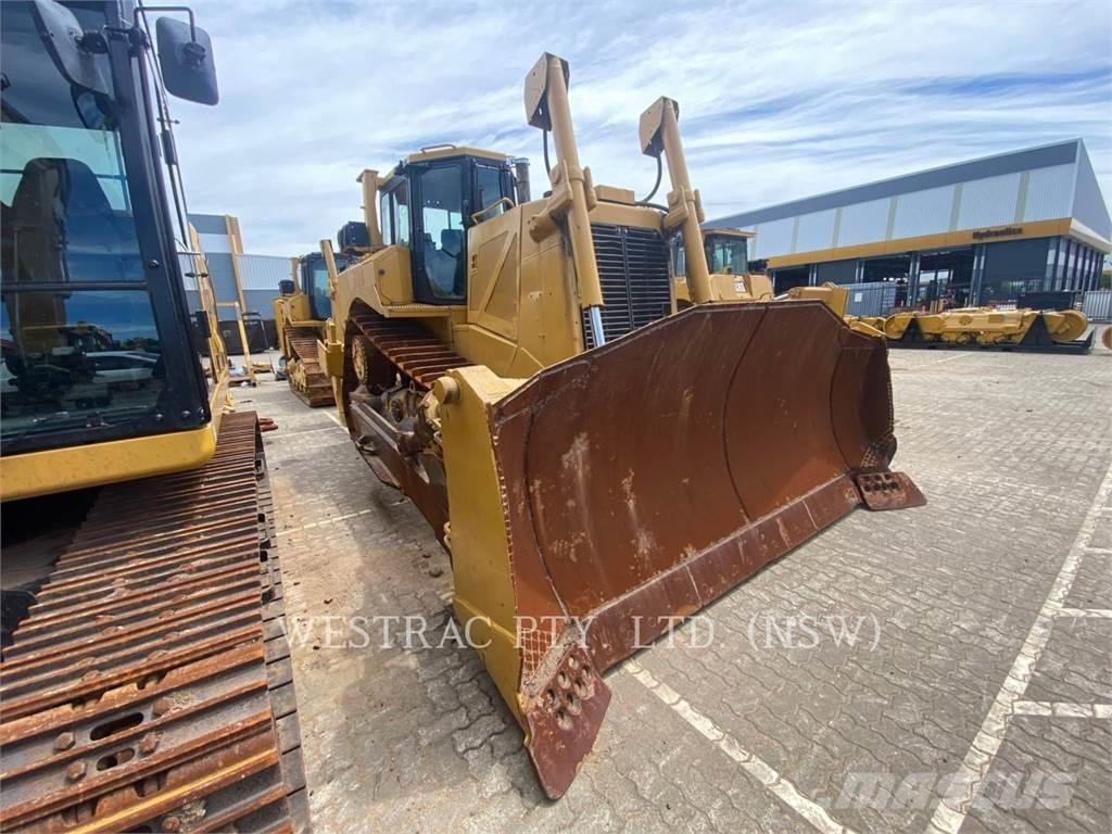 CAT D8T Гусеничні бульдозери