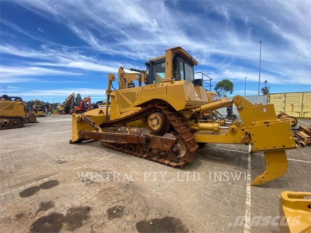 CAT D8T Гусеничні бульдозери