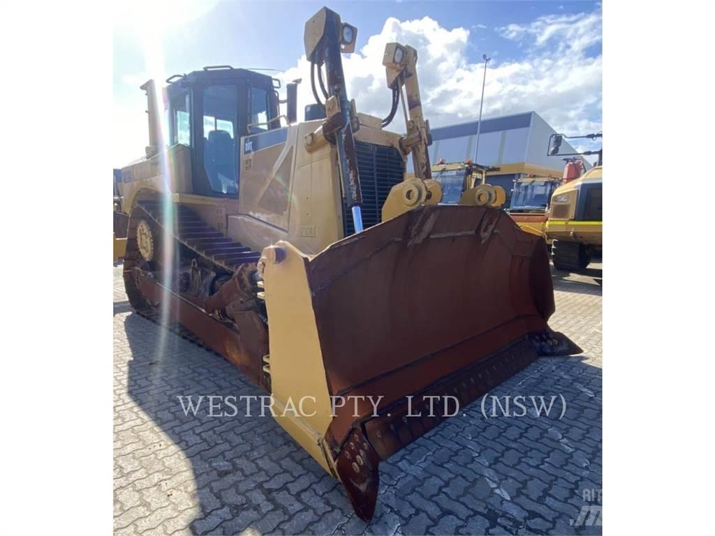 CAT D8T Гусеничні бульдозери