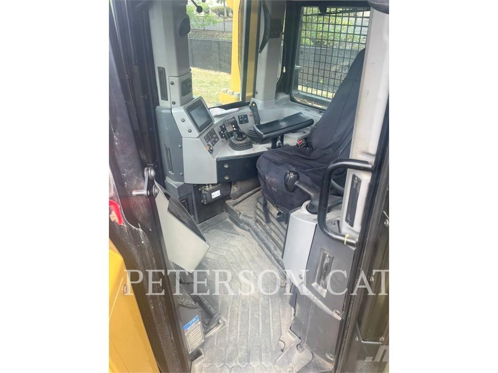 CAT D8T Гусеничні бульдозери