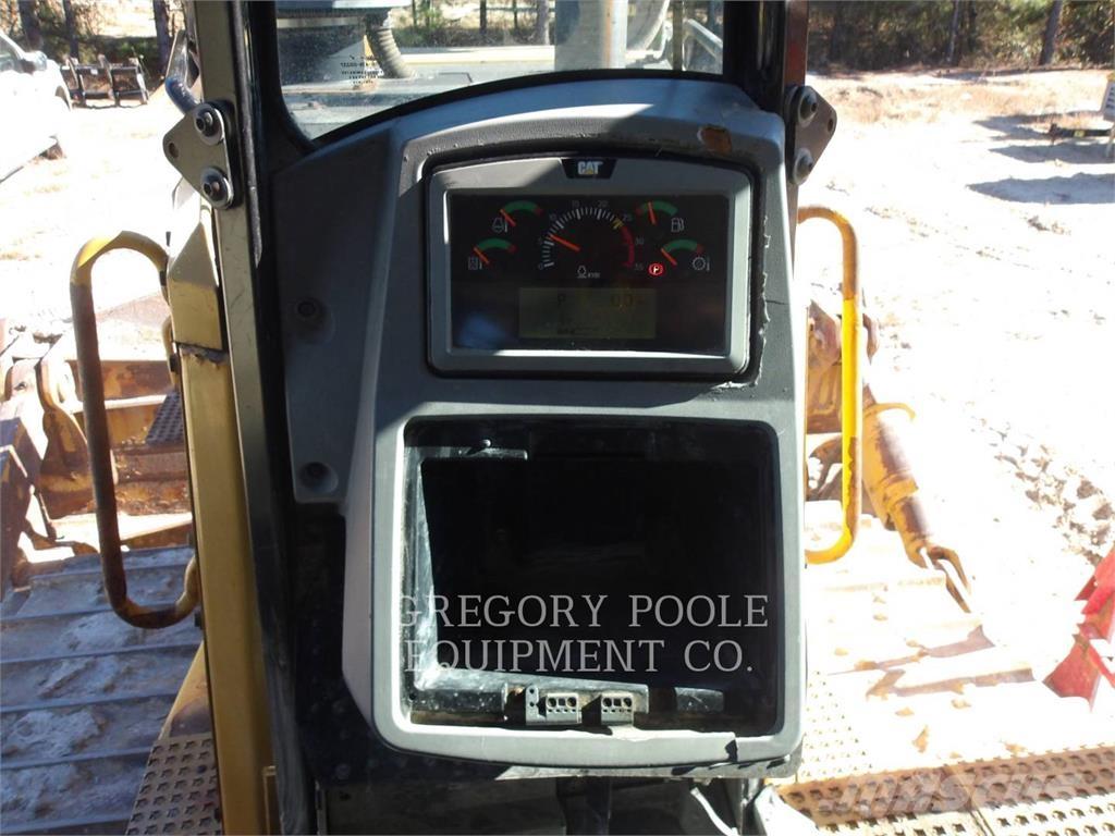 CAT D8T Гусеничні бульдозери