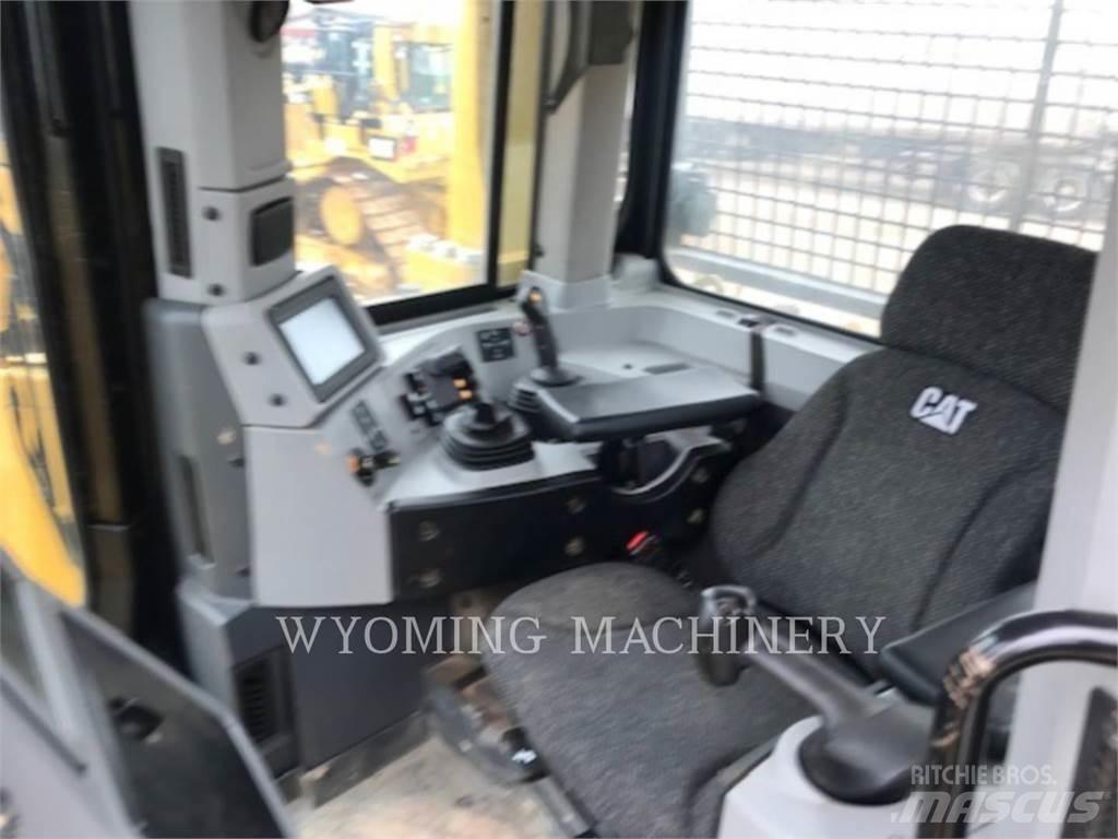 CAT D8T Гусеничні бульдозери