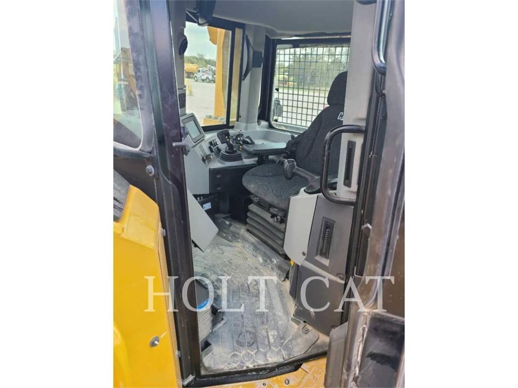CAT D8T Гусеничні бульдозери