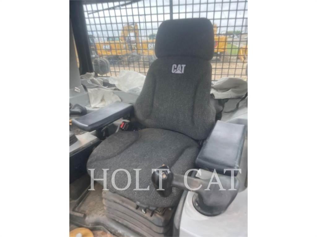 CAT D8T Гусеничні бульдозери