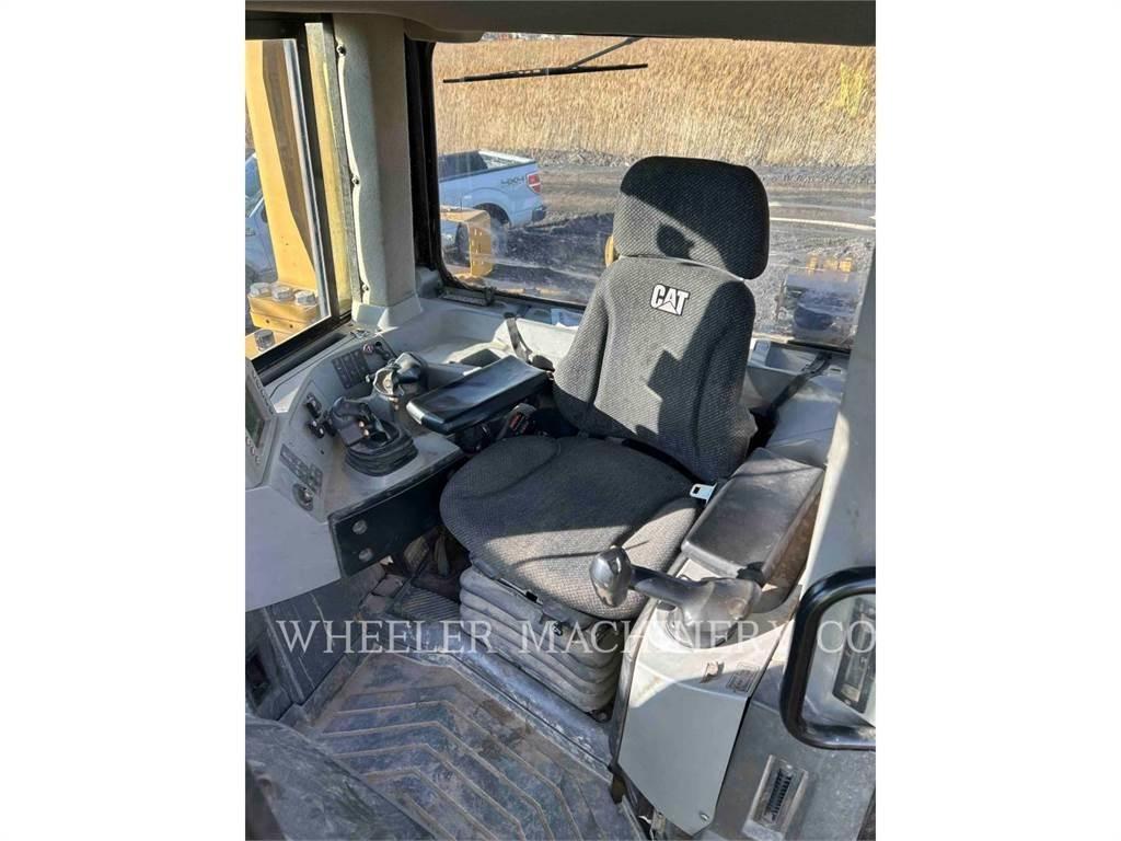 CAT D8T SU Гусеничні бульдозери