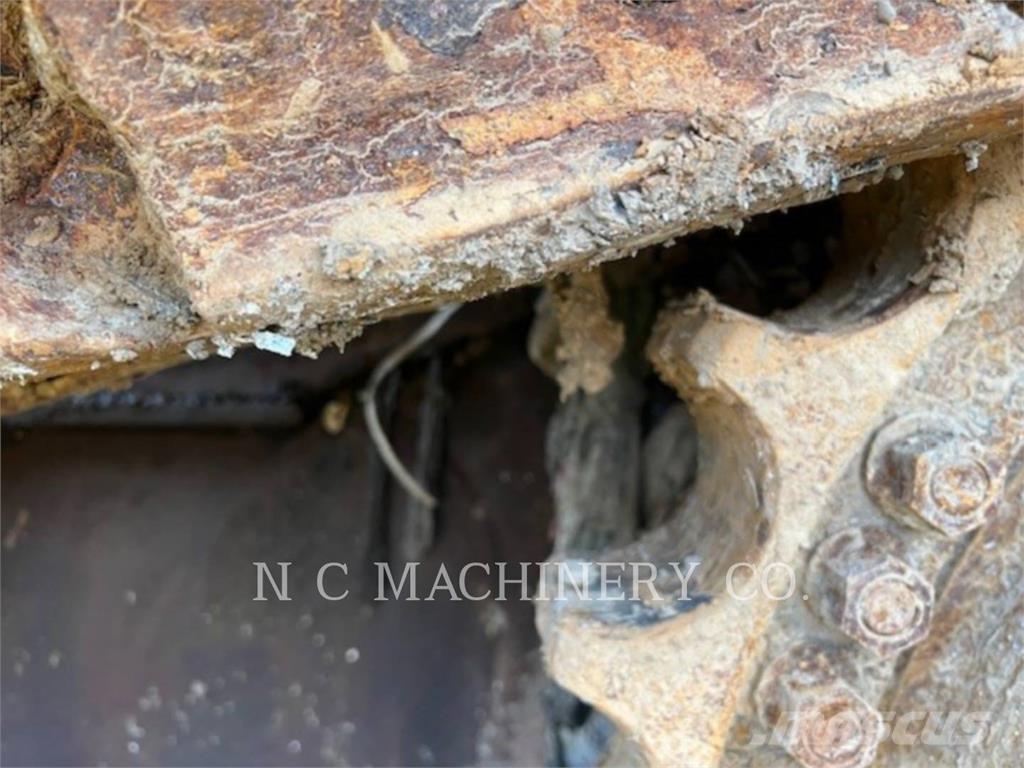 CAT D8T WH Самоскиди