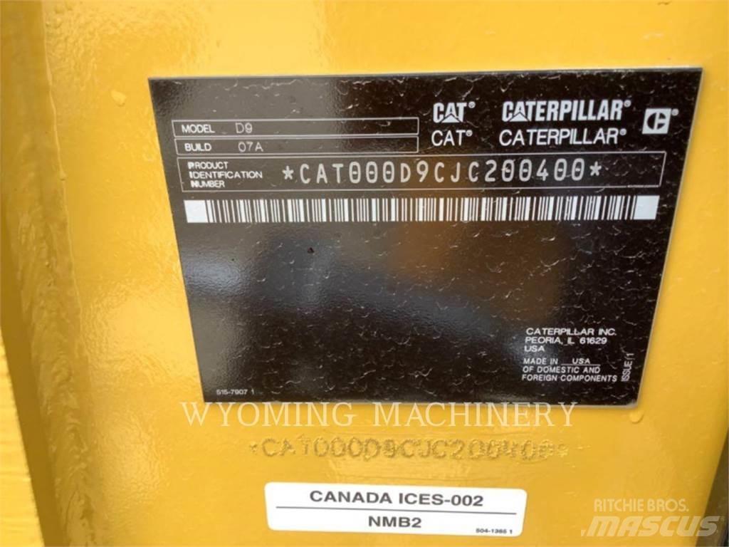 CAT D9 Гусеничні бульдозери