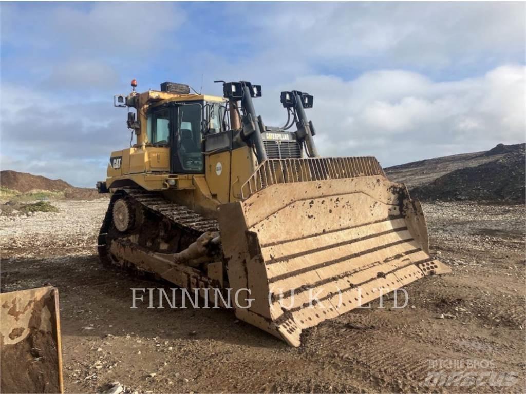 CAT D9 Гусеничні бульдозери