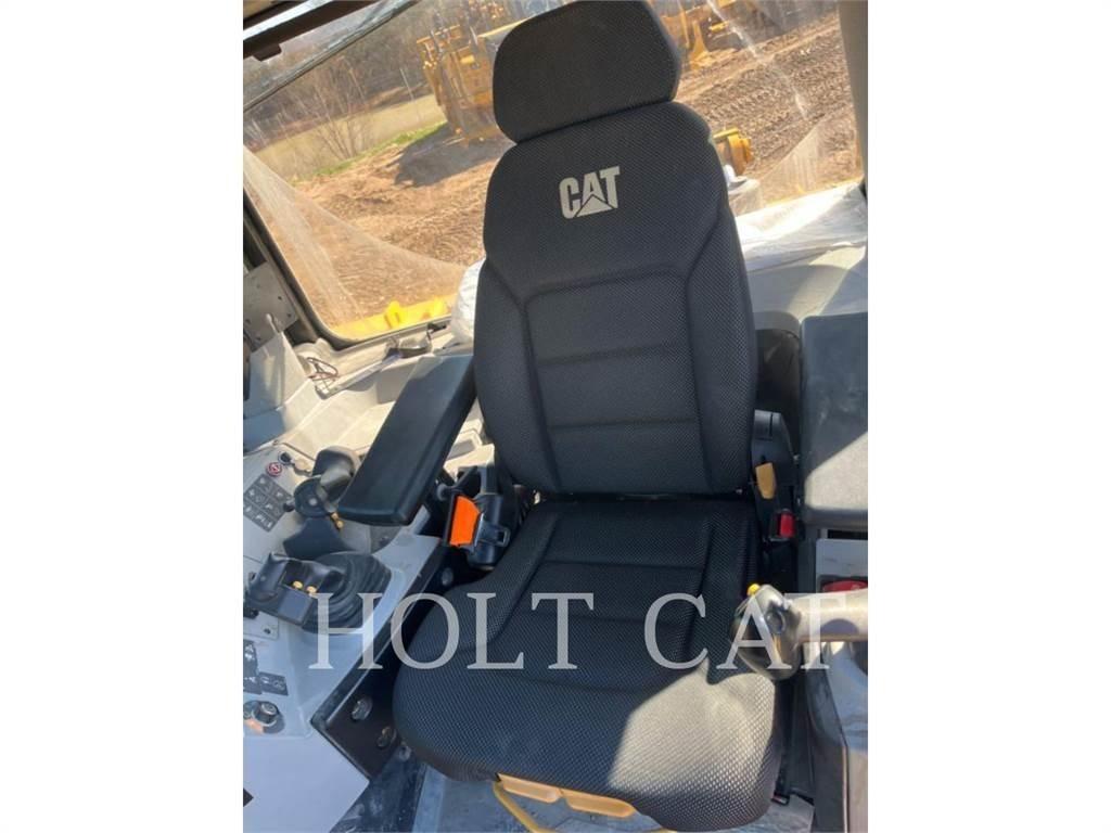CAT D9 Гусеничні бульдозери