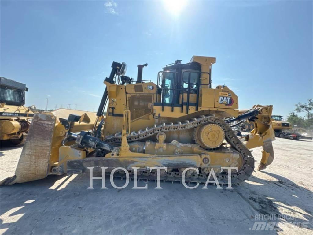 CAT D9 Гусеничні бульдозери