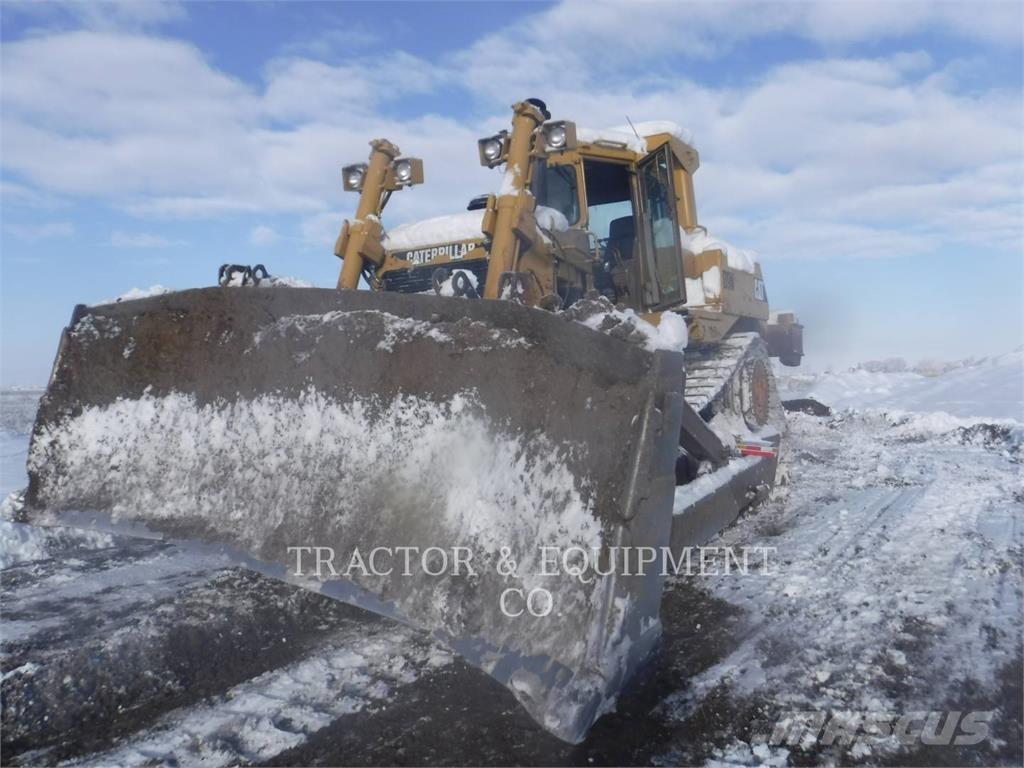 CAT D9 Гусеничні бульдозери