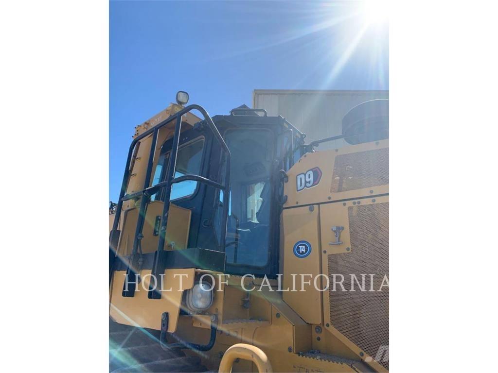 CAT D9 Гусеничні бульдозери