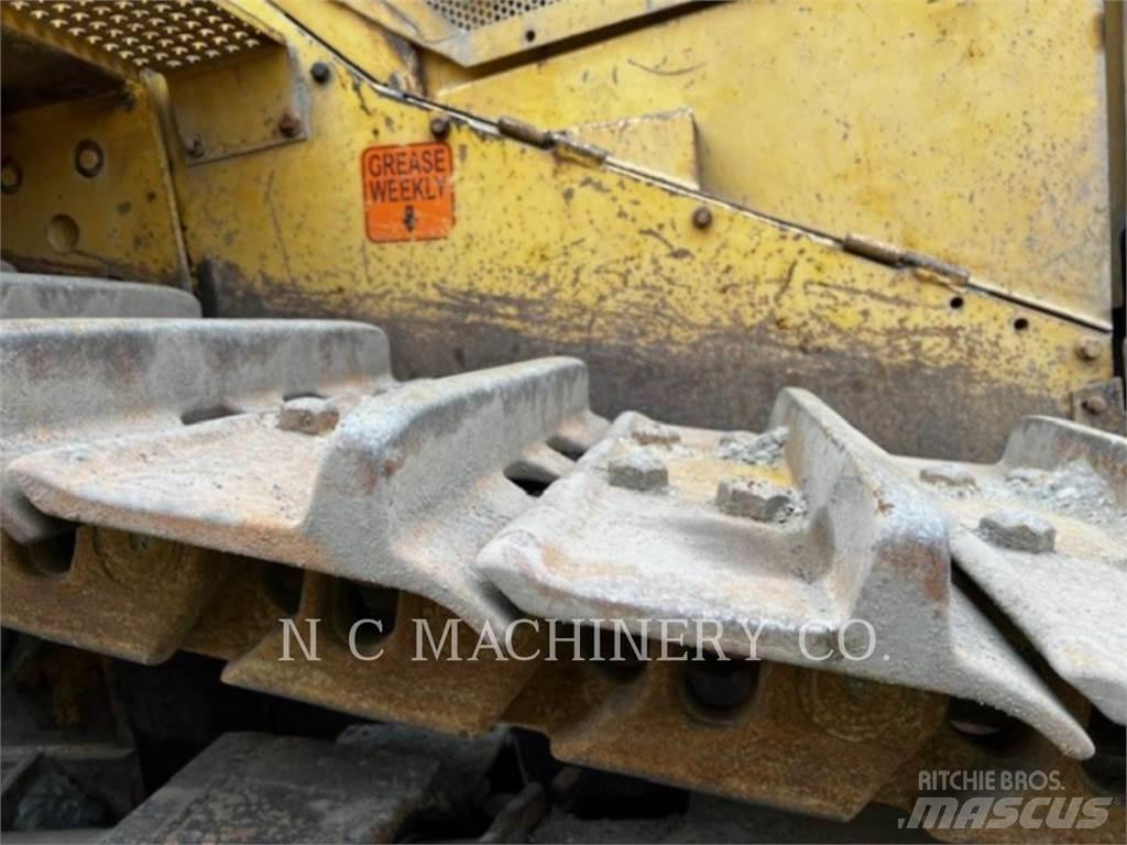 CAT D9N Гусеничні бульдозери