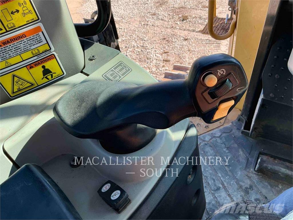 CAT D9T Гусеничні бульдозери