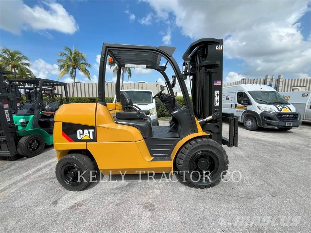 CAT DP50CN1 Дизельні навантажувачі