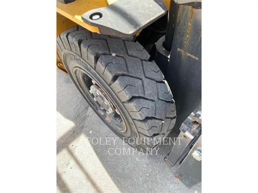 CAT GP25N Екскаватори для знесення споруд