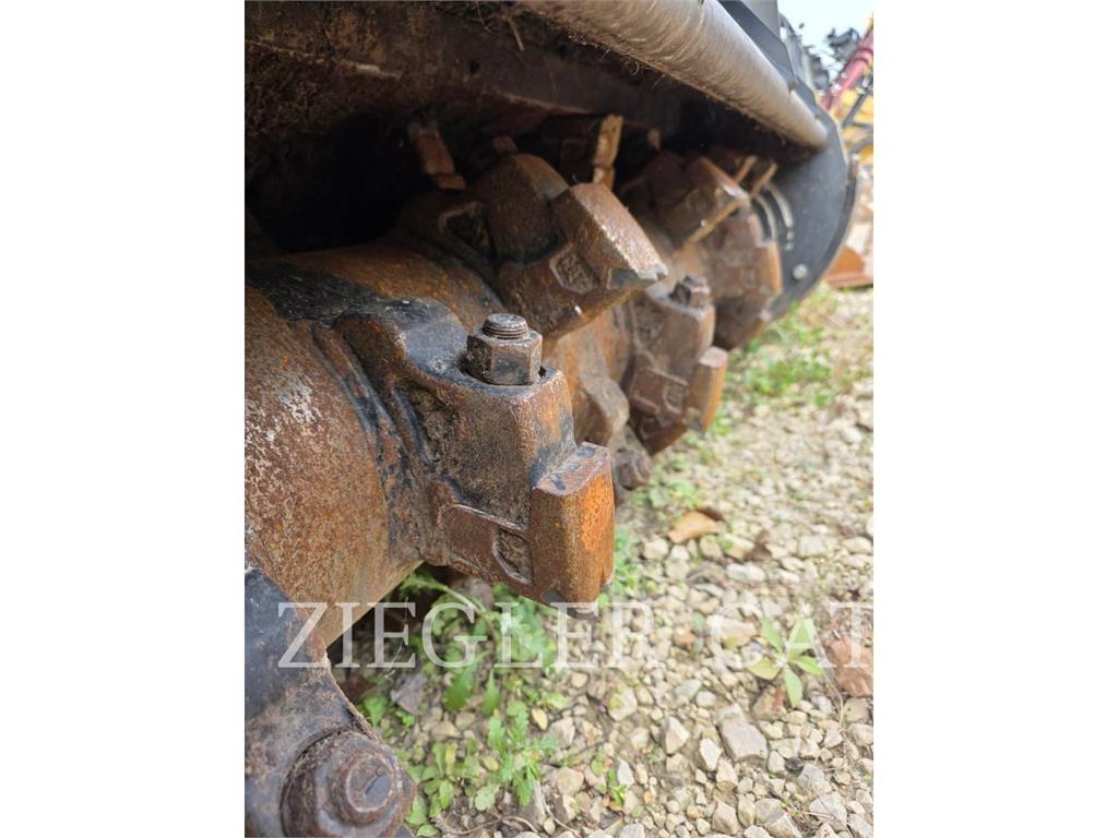 CAT HM418 Лісові мулчери