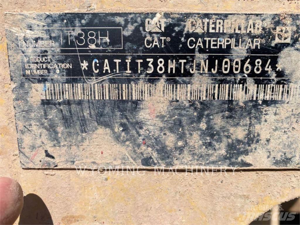 CAT IT38H Фронтальні навантажувачі