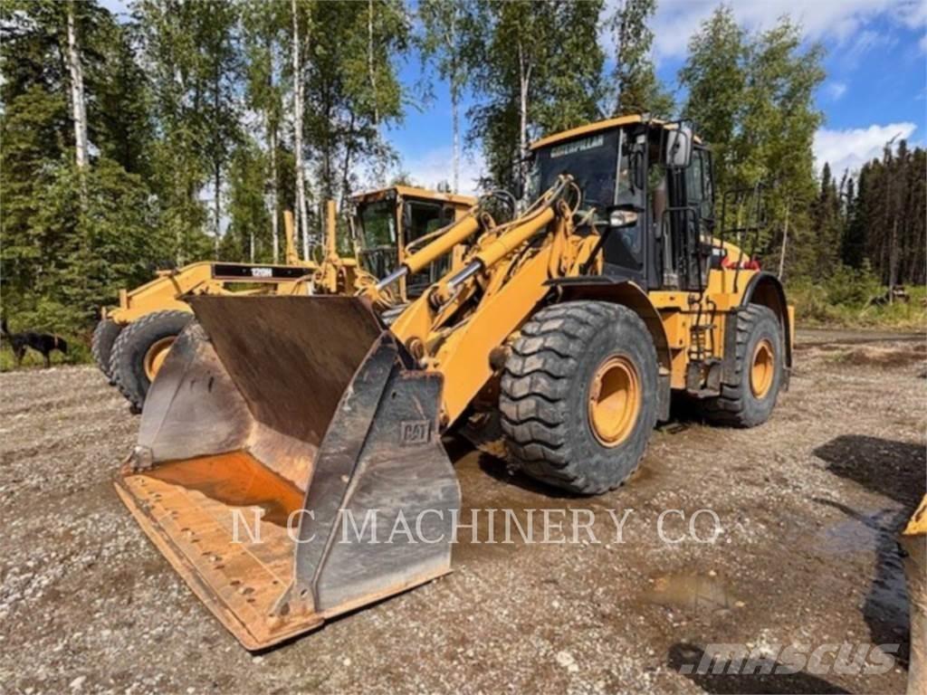 CAT IT62H Фронтальні навантажувачі