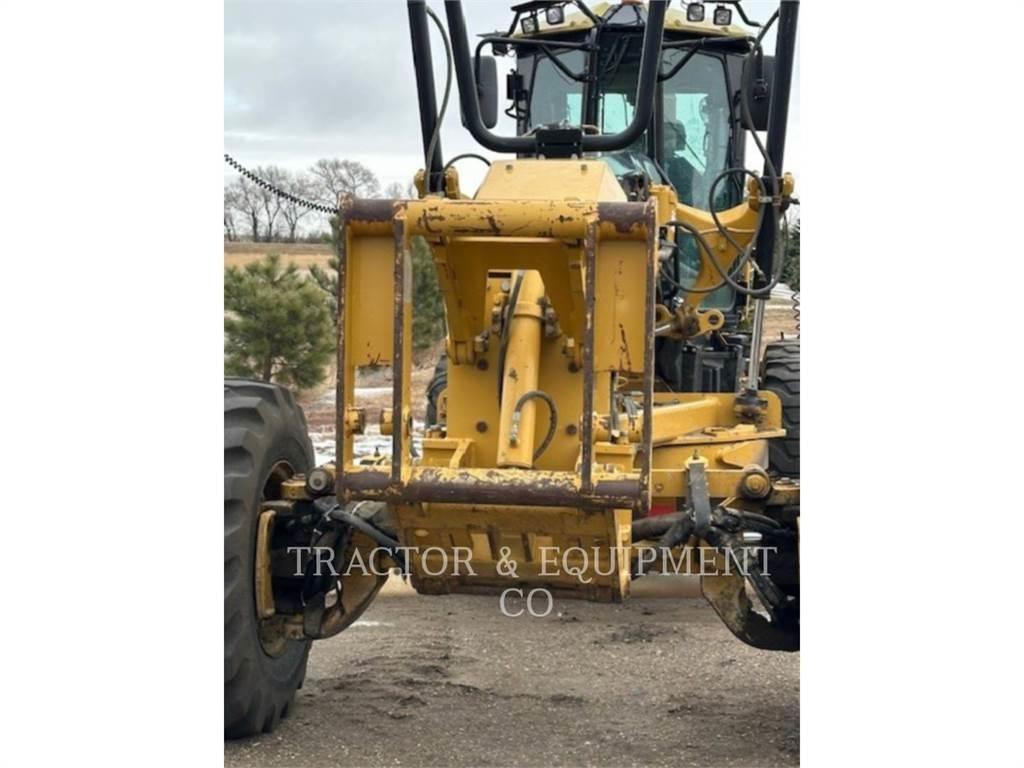 CAT LIFT Грейдери