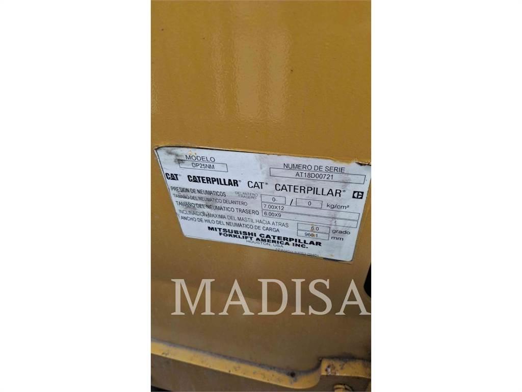CAT LIFT TRUCKS DP25NM5 Дизельні навантажувачі