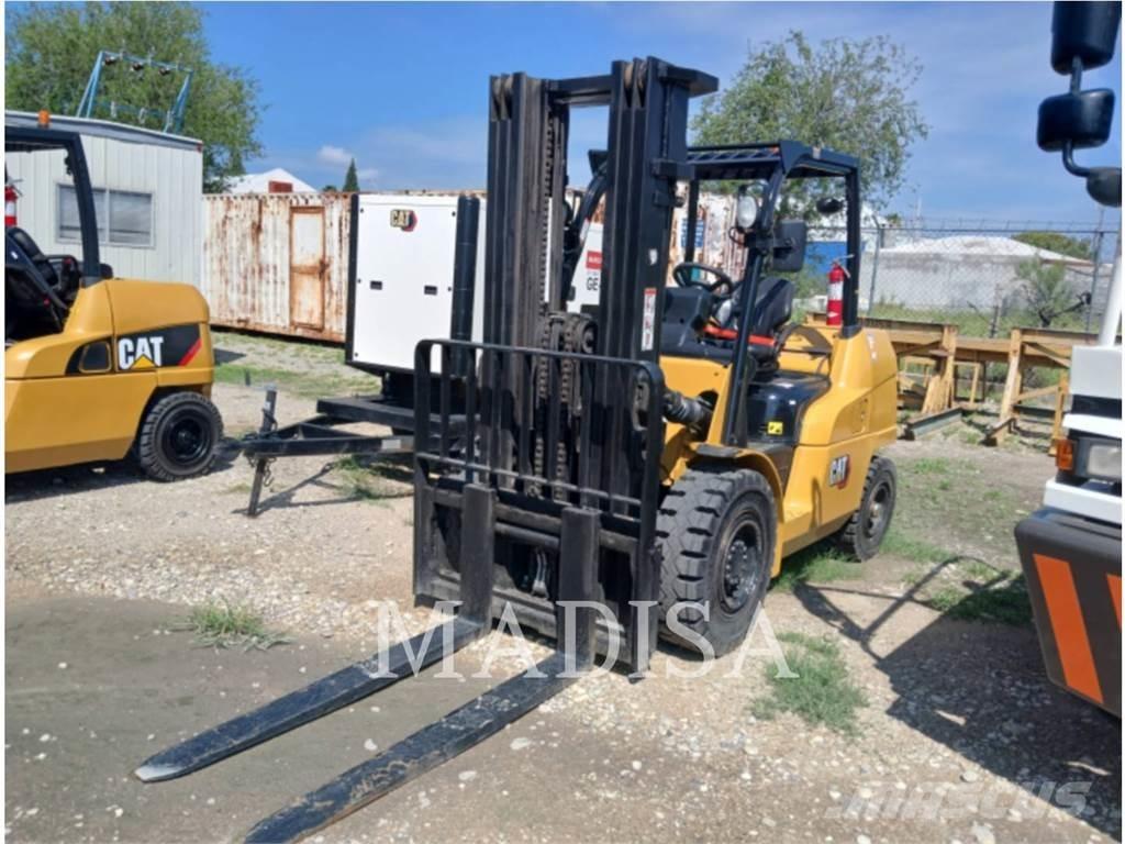 CAT LIFT TRUCKS DP50CNM Дизельні навантажувачі