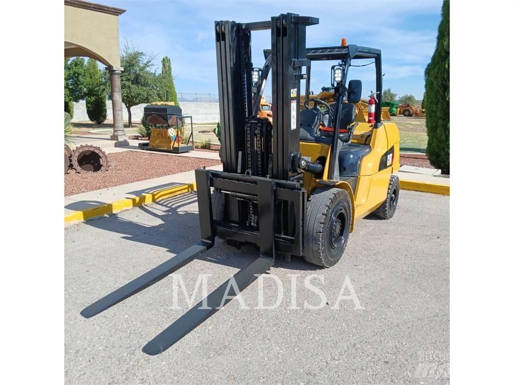 CAT LIFT TRUCKS DP50NM Дизельні навантажувачі