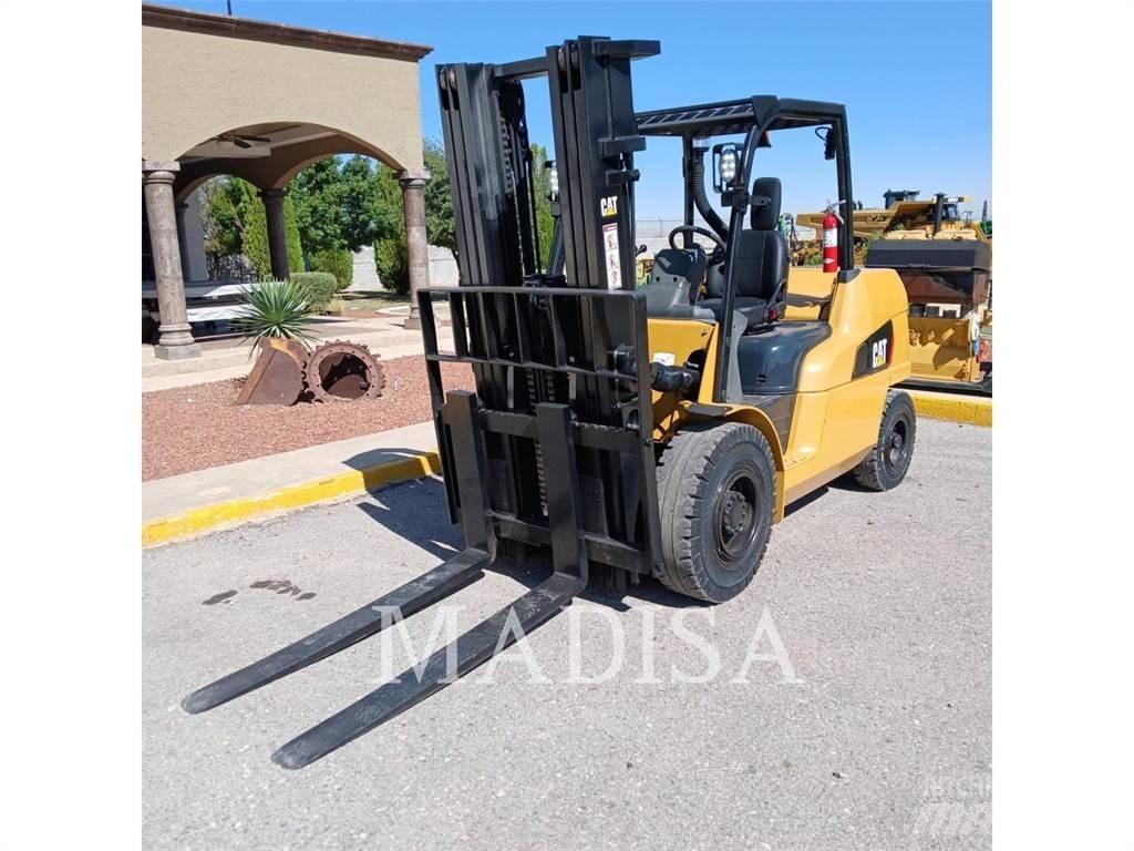 CAT LIFT TRUCKS DP50NM1 Дизельні навантажувачі