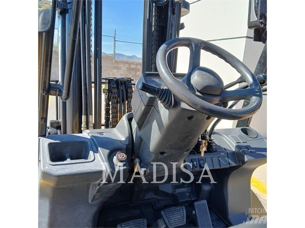 CAT LIFT TRUCKS DP50NM1 Дизельні навантажувачі