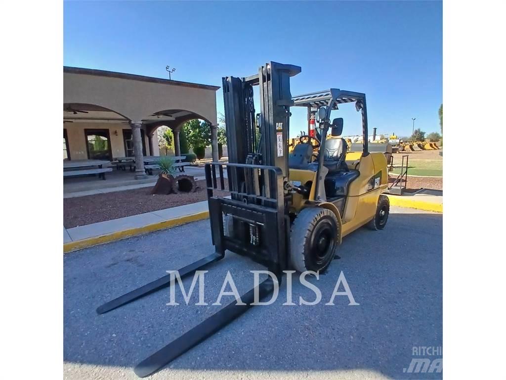 CAT LIFT TRUCKS DP50NM1 Дизельні навантажувачі