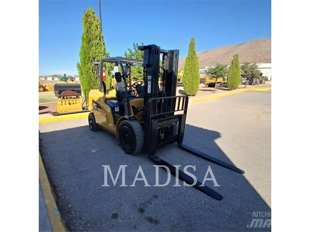CAT LIFT TRUCKS DP50NM1 Дизельні навантажувачі