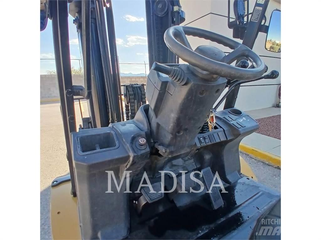 CAT LIFT TRUCKS DP50NM1 Дизельні навантажувачі