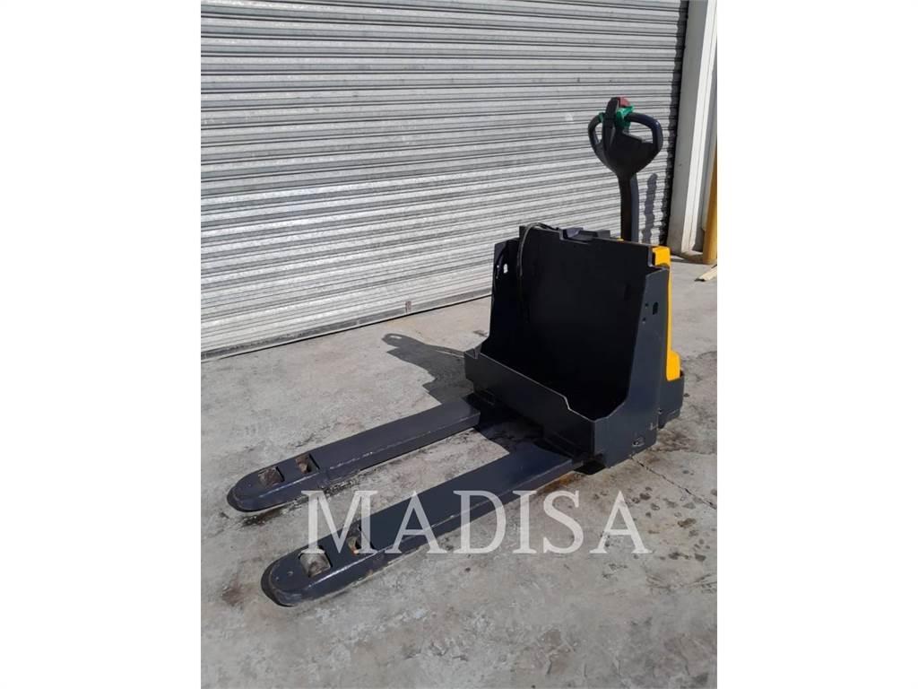 CAT LIFT TRUCKS EJE120E Гольф-мобілі