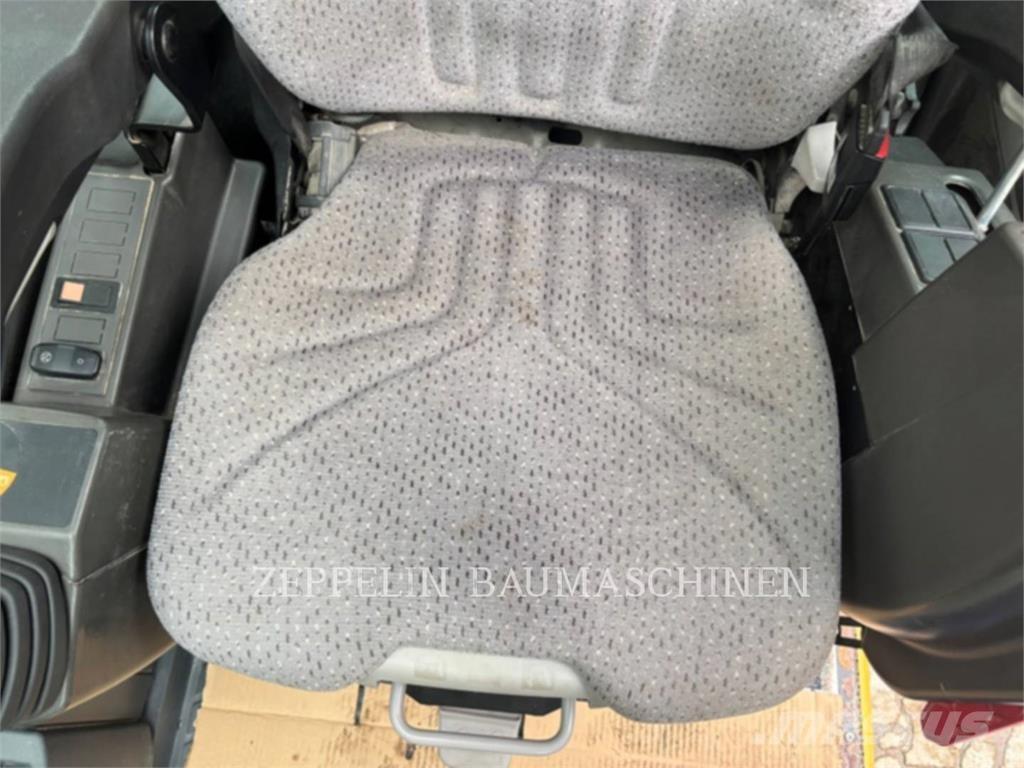 CAT M314F Колісні екскаватори