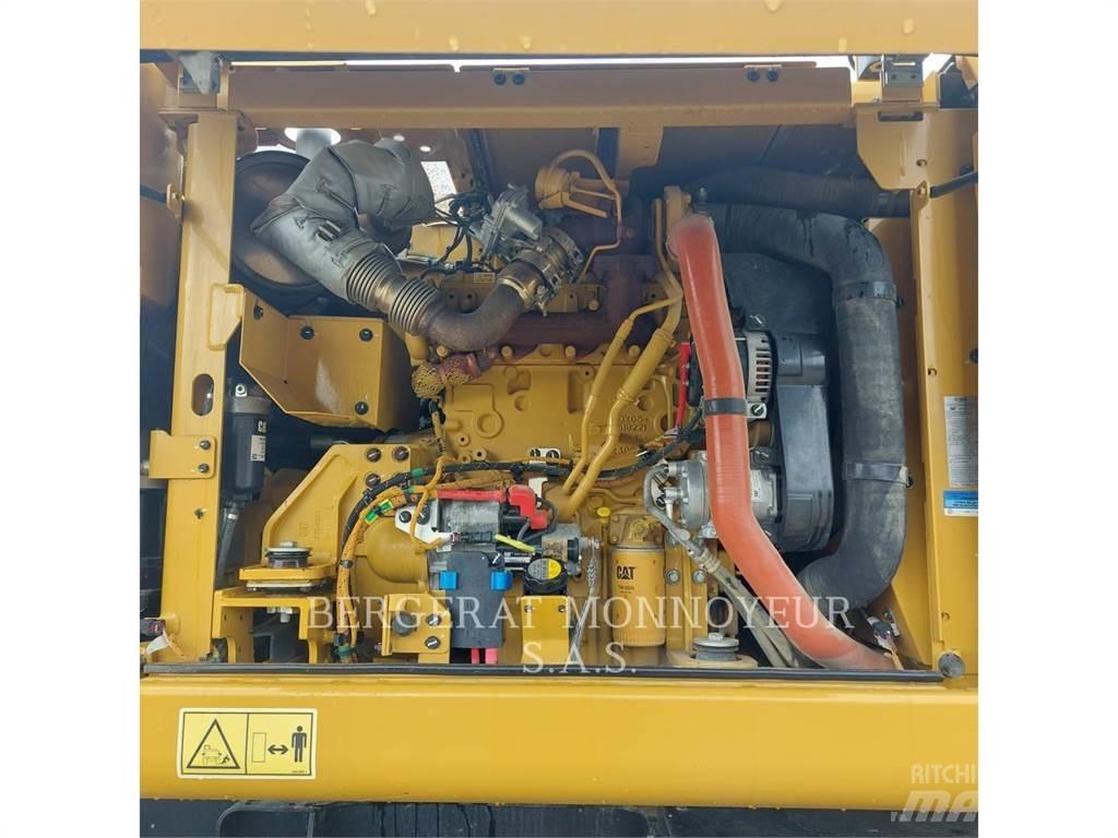 CAT M315 Колісні екскаватори
