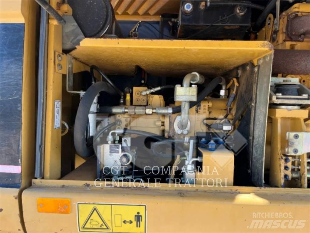 CAT M315C Колісні екскаватори
