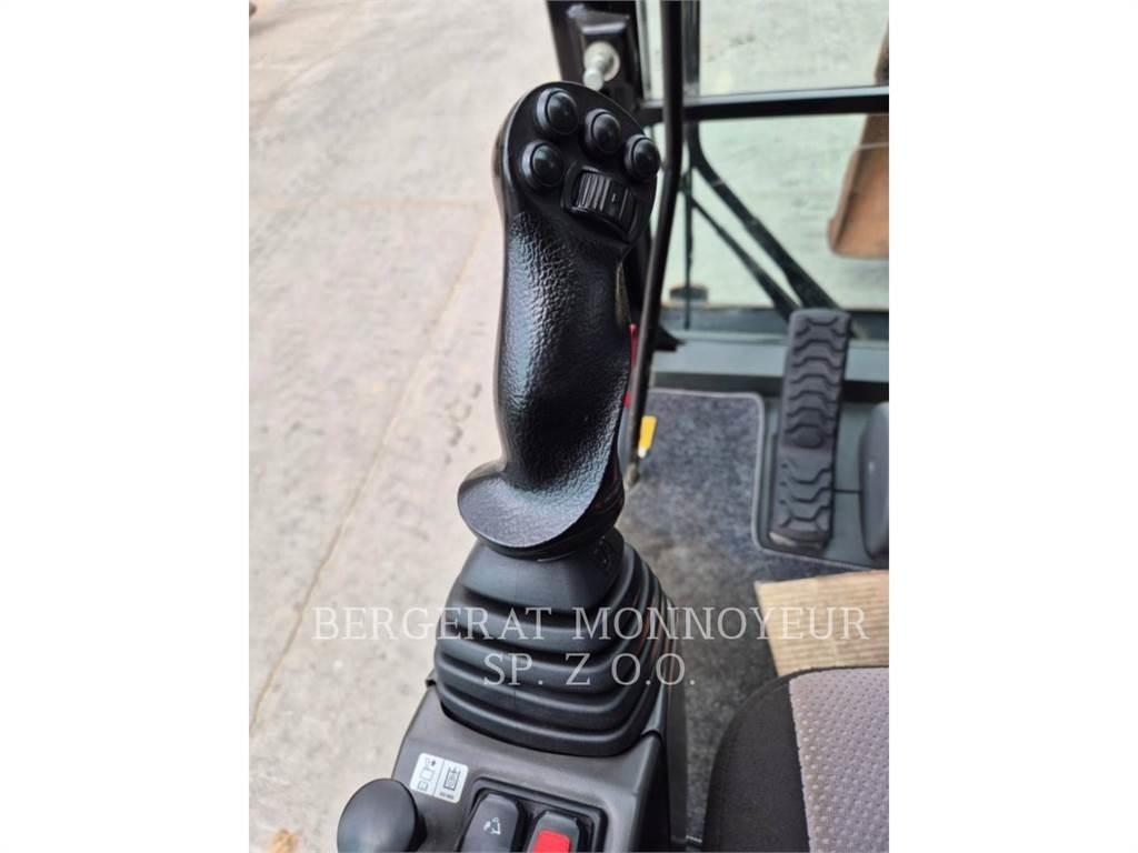 CAT M315F Колісні екскаватори