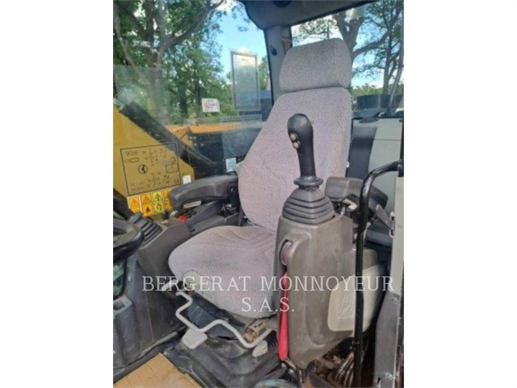 CAT M315F IVC Колісні екскаватори