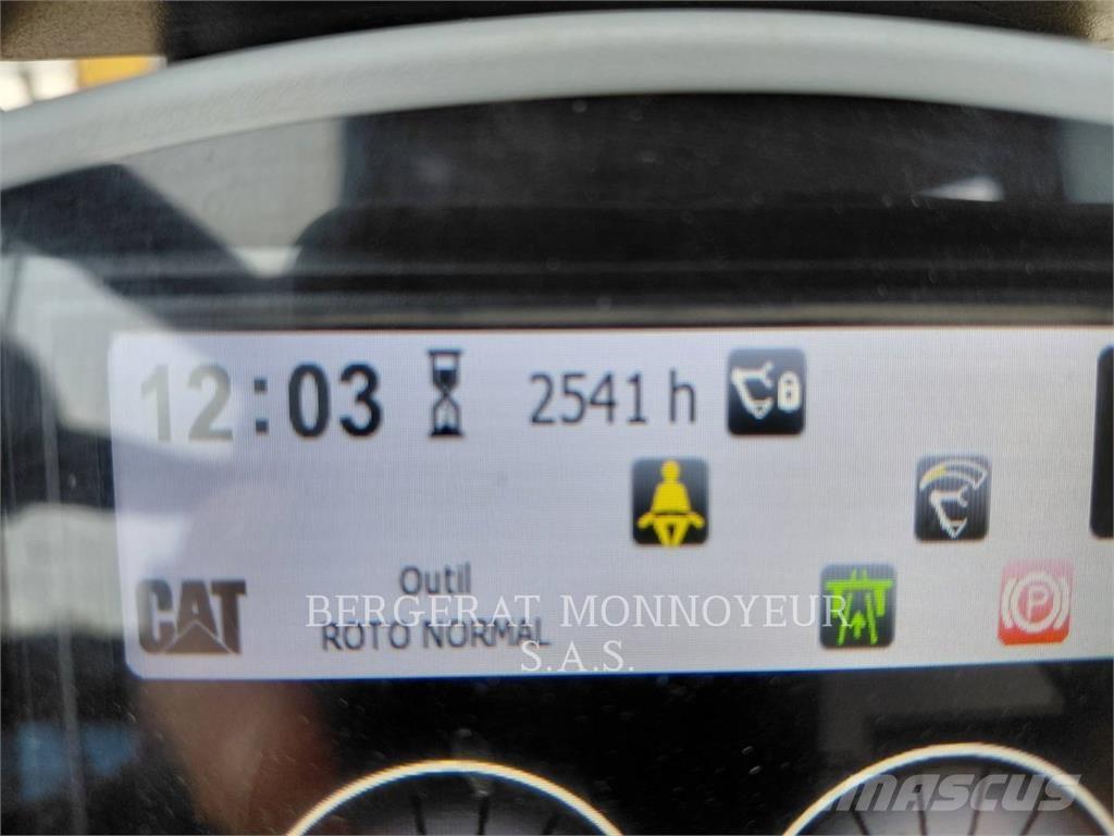 CAT M315F IVC Колісні екскаватори