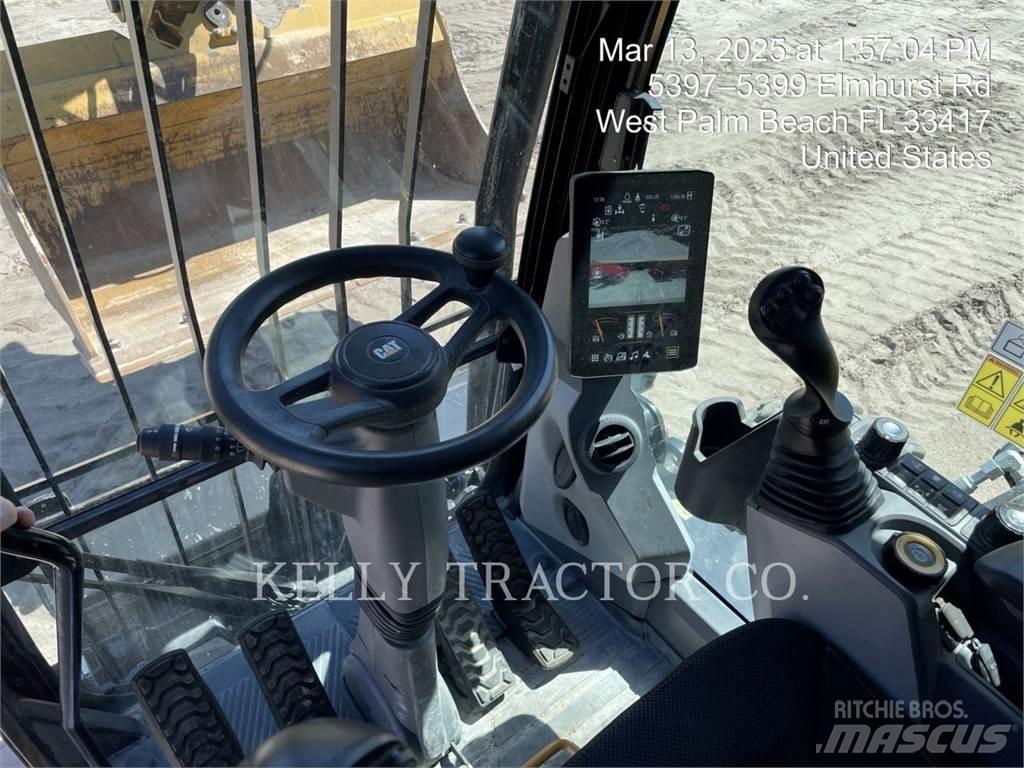 CAT M320 Колісні екскаватори