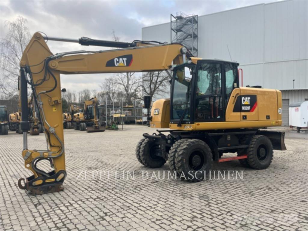 CAT M320F Колісні екскаватори