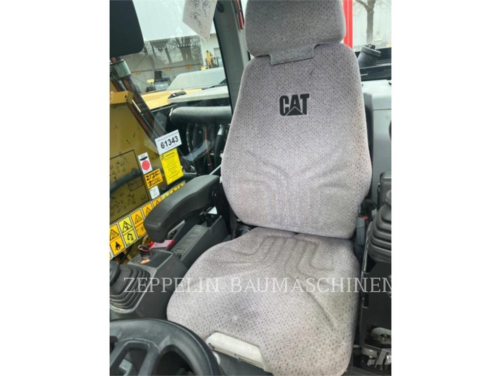 CAT M320F Колісні екскаватори