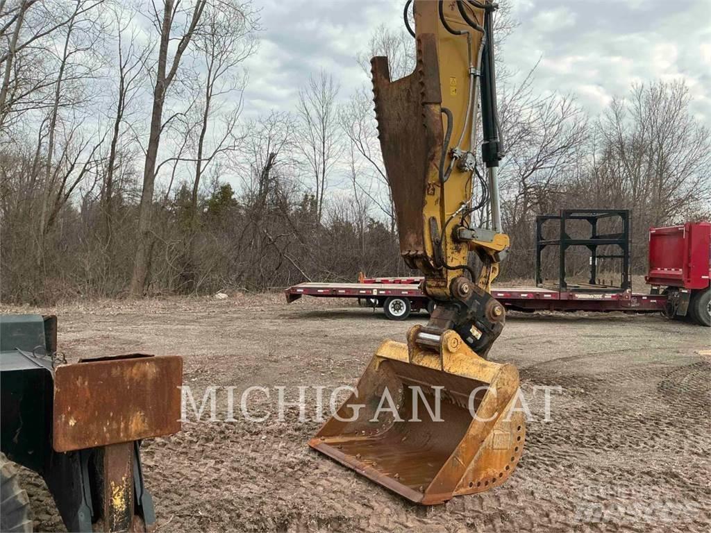 CAT M320F PMTQ Колісні екскаватори