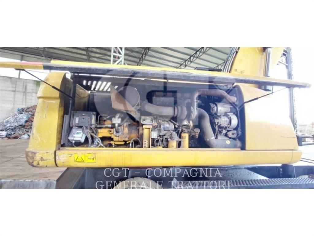 CAT M322D MH Колісні екскаватори