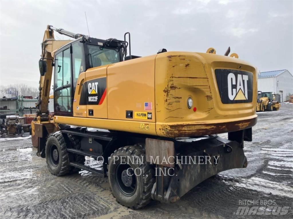 CAT M322F Колісні екскаватори
